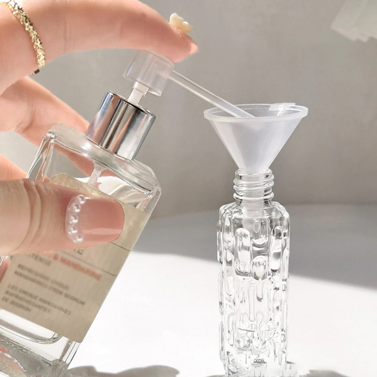 LuxeMist Mini Perfume Spray – 10ml Refillable Glass Bottle with Aluminium Atomiser Cap